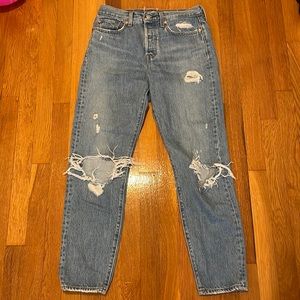 Levi’s size 27 wedgie style jeans
